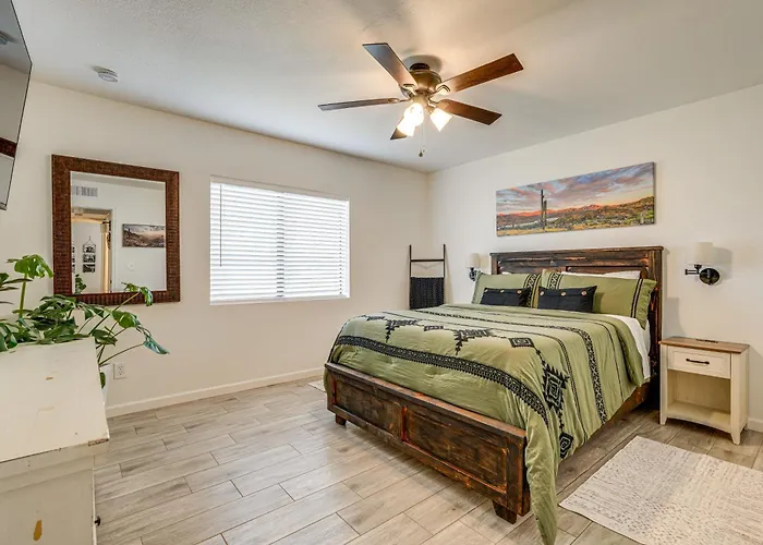 Holiday home Family On > 2 Acres W/ Stables In Gilbert! *